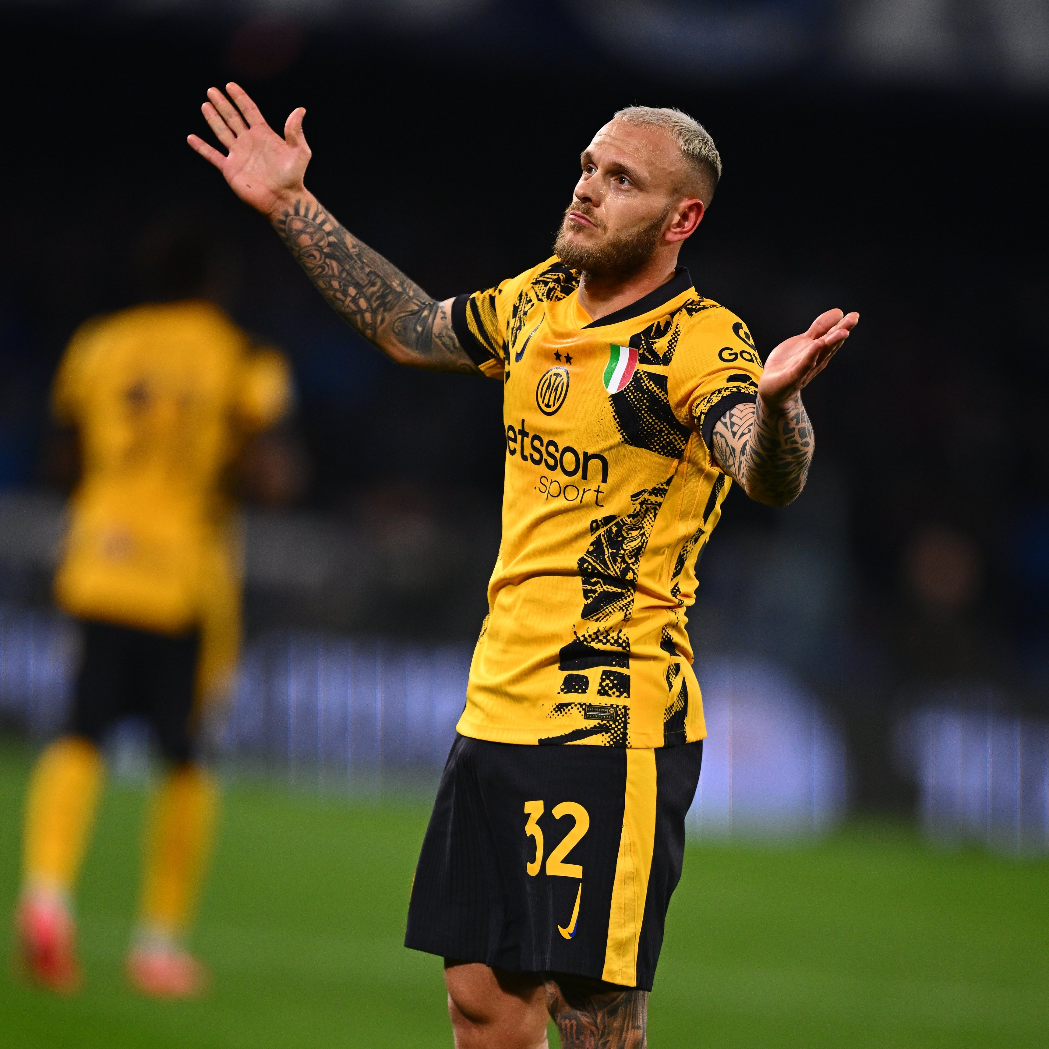 爱游戏充值-赛前那不勒斯备战意甲，篮板制胜细节曝光，质疑声仍在，纪律约束更严格的简单介绍